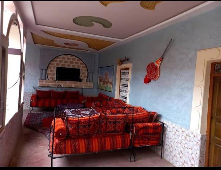 Assounfou Hotel วาร์ซาเซต ภายนอก รูปภาพ